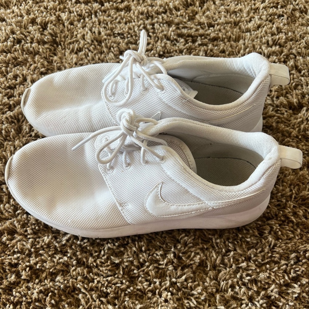Nike roshes - Picture 2 of 3